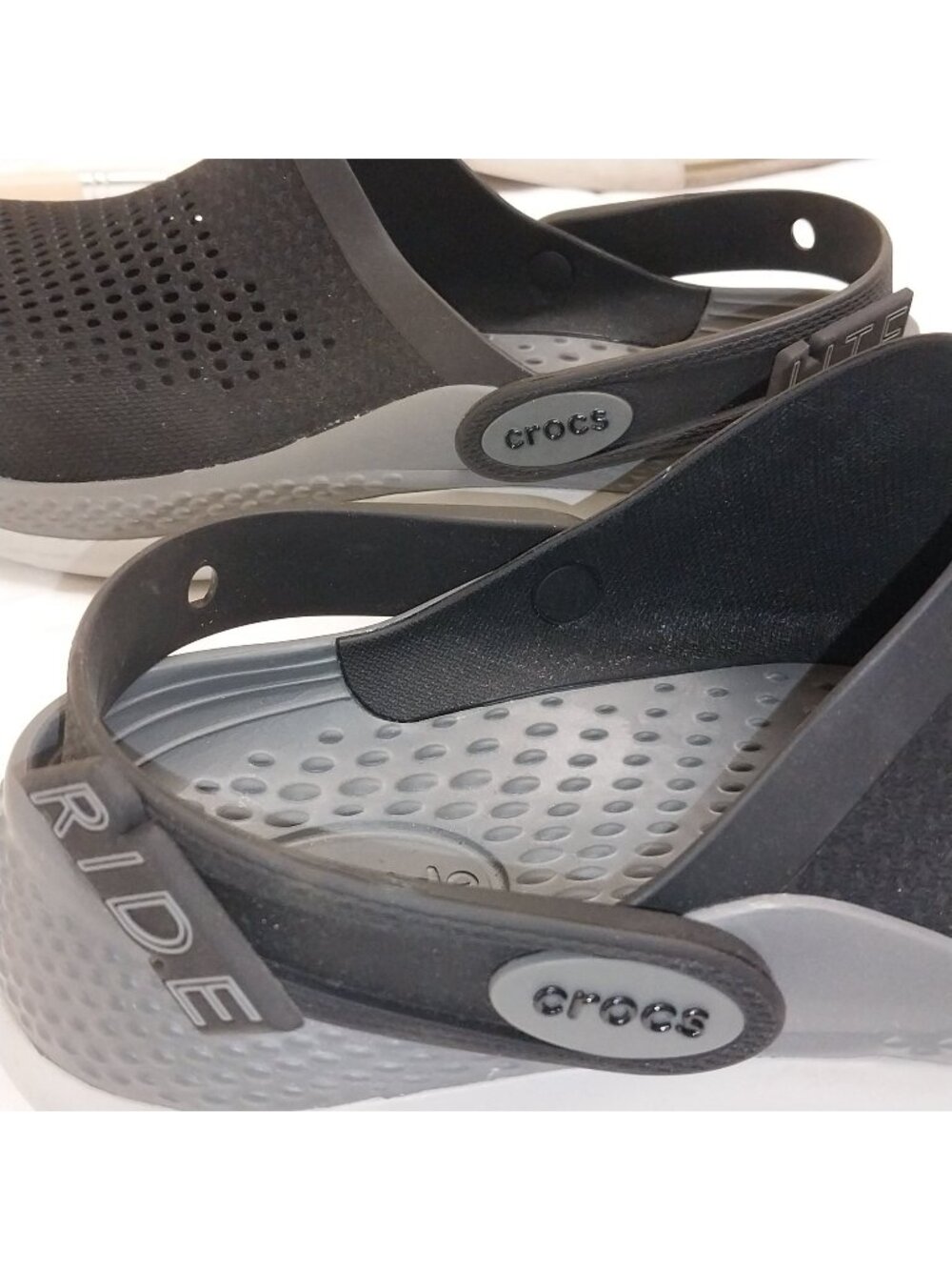 Men's Size 9 Crocs LiteRide Clogs Black/Gray Lightweight Slip-On Sandals